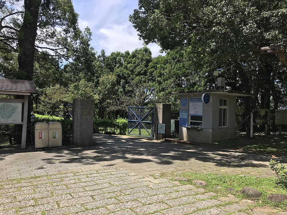 角板山行館園區入口與林蔭